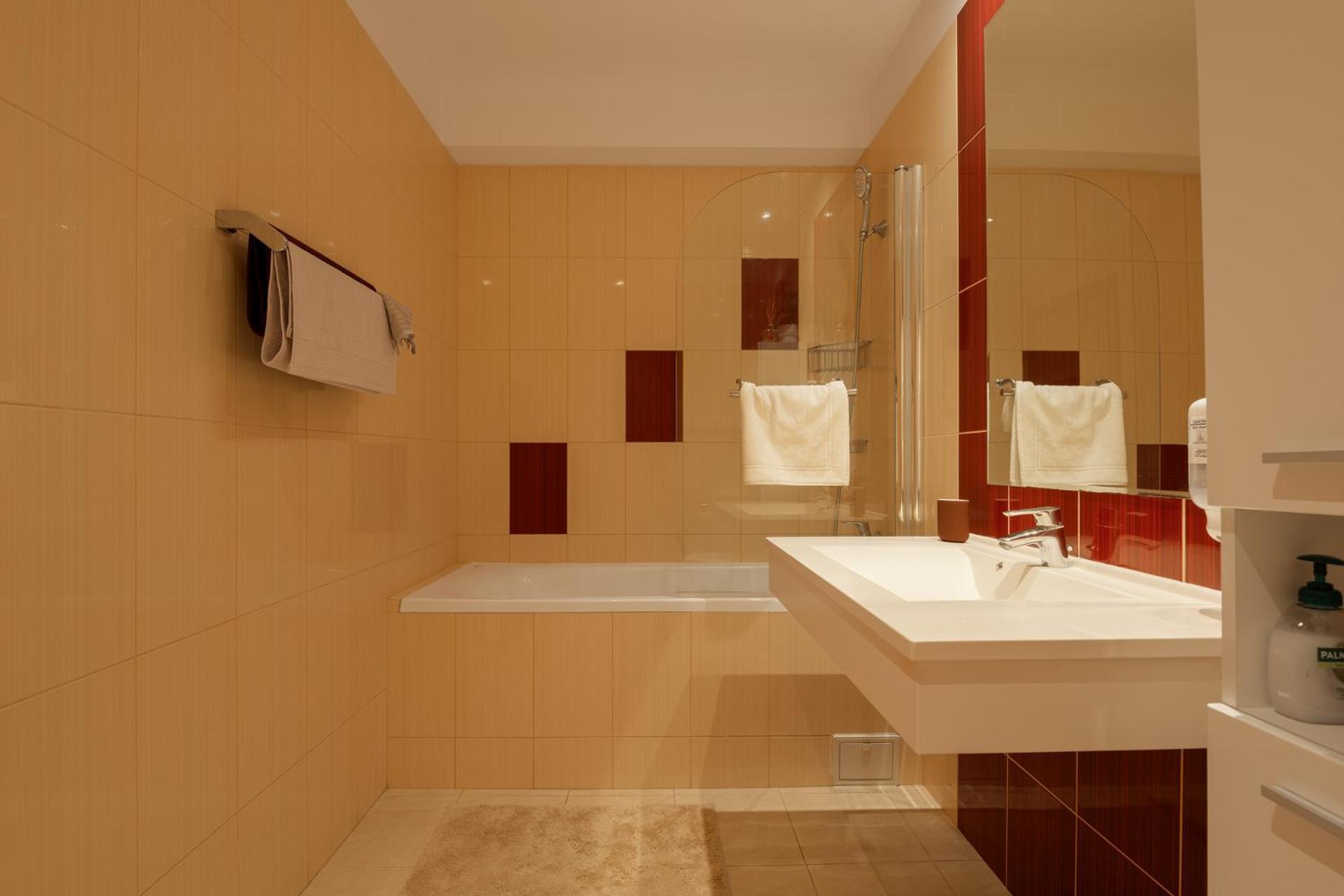 Airport Rin Nord Residence Apartment - Self Check-In Otopeni Εξωτερικό φωτογραφία